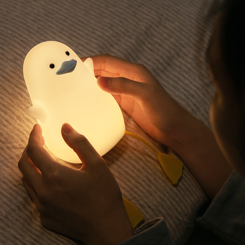 LED Silicone Duck Night Light Cute Light Up Dimmable Nursery Nightlight Rechargeable Bedside Touch Lamp for Breastfeeding