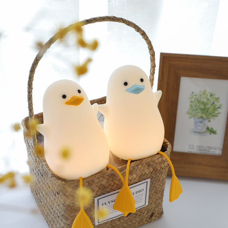 LED Silicone Duck Night Light Cute Light Up Dimmable Nursery Nightlight Rechargeable Bedside Touch Lamp for Breastfeeding